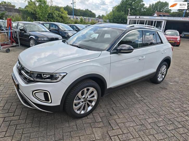 Volkswagen T-ROC 1.5 TSI Life Edition automaat- IQ Light -BT, Auto's, Volkswagen, Bedrijf, Te koop, T-Roc, ABS, Achteruitrijcamera
