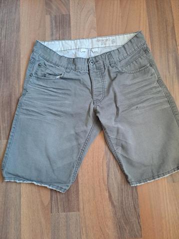 EDC shorts maat 31 beschikbaar voor biedingen