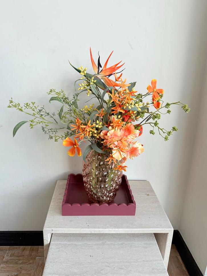 Zijden Boeket met Vaas - Zonnig en Prachtig!, Huis en Inrichting, Woonaccessoires | Vazen, Nieuw, Oranje, 50 tot 75 cm, Glas, Ophalen of Verzenden