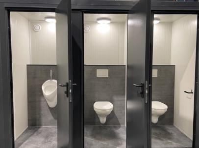 Drievoudige toilet unit met hangtoilet | Strakke afwerking, Doe-het-zelf en Verbouw, Sanitair, Nieuw, Toilet, Ophalen of Verzenden