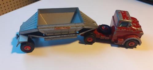 Matchbox M4-B3 GMC Tractor & Fruehauf Hopper Train, Hobby en Vrije tijd, Modelauto's | Overige schalen, Gebruikt, Bus of Vrachtwagen