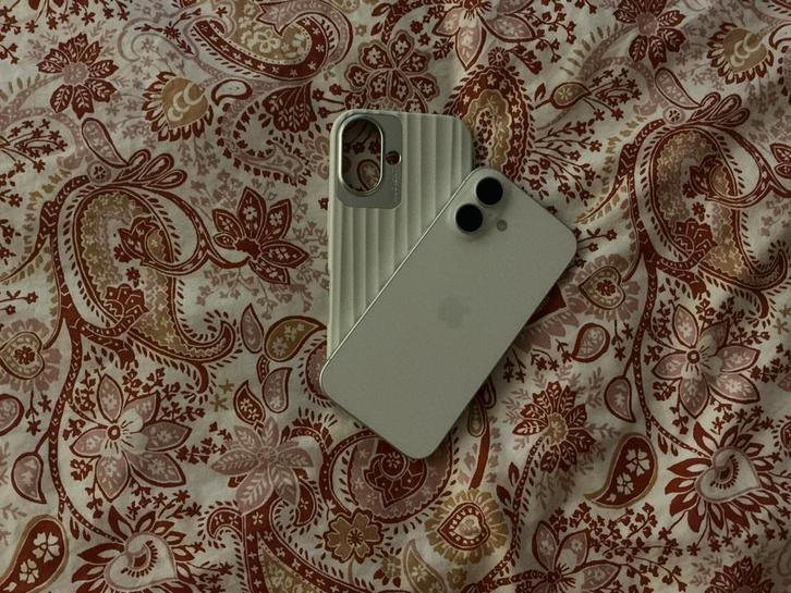 Iphone 16 white - Zo goed als nieuw!, Telecommunicatie, Mobiele telefoons | Apple iPhone, Zo goed als nieuw, 128 GB, Zonder abonnement