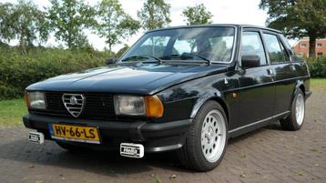 Alfa Romeo Giulietta 2.0 1982 Blauw (filmpje) beschikbaar voor biedingen
