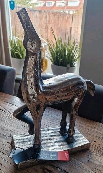 Nieuw Colmore Deco Paardenbeeld beschikbaar voor biedingen