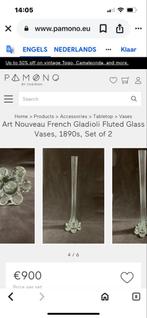 Art Nouveau Gladiole fluted Vaas, Ophalen of Verzenden