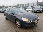 Volvo S60 2.0 D4 Summum EXPORT 5 CILINDER, Auto's, Volvo, Voorwielaandrijving, Euro 5, 136 pk, Gebruikt