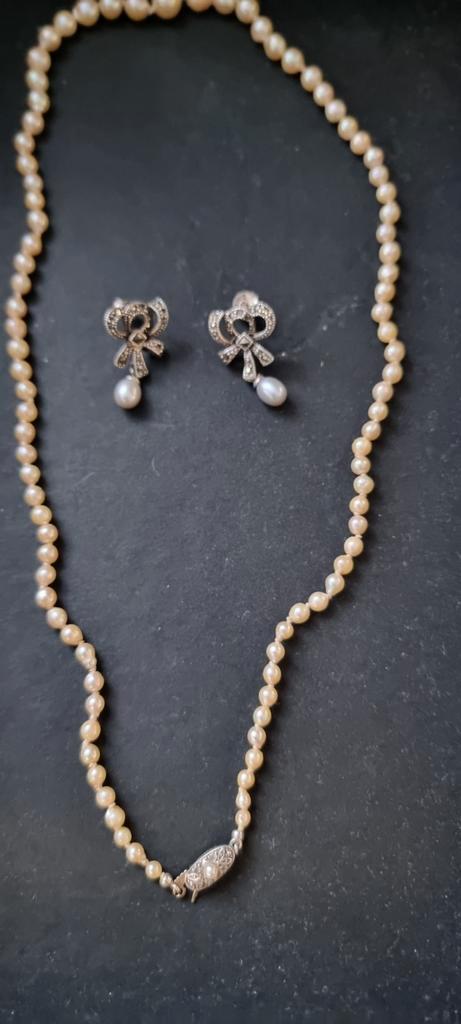 Set Parelketting en oorbellen zilver, Sieraden, Tassen en Uiterlijk, Oorbellen, Gebruikt, Knopjes of Stekers, Zilver, Zilver, Met edelsteen
