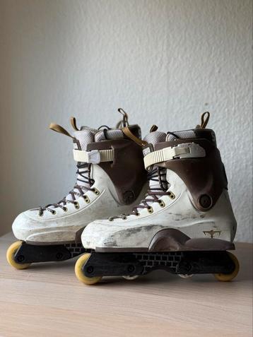 Agressieve inline skates Sifika – maat 40 beschikbaar voor biedingen