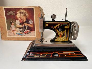 Vintage CASIGE Handnaaimachine beschikbaar voor biedingen