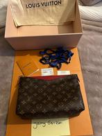 Louis Vuitton pouch, Ophalen of Verzenden, Zo goed als nieuw, Bruin