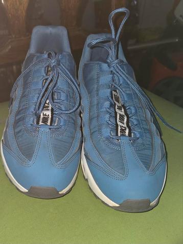 Nike Air Max 42 beschikbaar voor biedingen