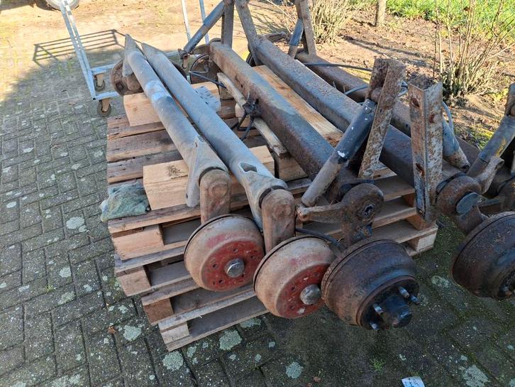 Diverse  peitz en knott  bpw alko assen  met oplooprem, Auto diversen, Aanhangwagen-onderdelen, Gebruikt, Ophalen