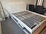 Ikea 160 x 200 met lades en achterkant, Gebruikt, Wit, Tweepersoons, Ophalen of Verzenden