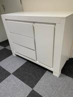 Nette witte commode met veel opbergruimte, Huis en Inrichting, Kasten | Dressoirs, Ophalen, Overige materialen, 50 tot 100 cm