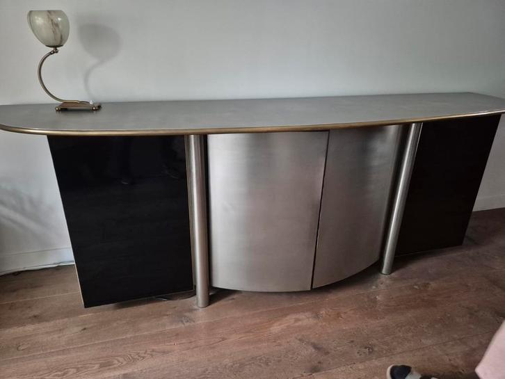 Vintage RVS Dressoir met Zwart Glas - 2,5m, Huis en Inrichting, Kasten | Televisiemeubels, Gebruikt, Minder dan 100 cm, 200 cm of meer