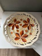 Antieke Schaal met Bloemmotief en Opengewerkte Rand - Bescha, Antiek en Kunst, Ophalen