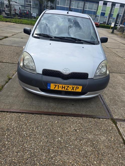 Toyota Yaris 1.0 12V 2002 Apk 11/7/2026/Opel Zafira 1.8 Aut., Auto's, Toyota, Bedrijf, Yaris, Airbags, Metallic lak, Mistlampen