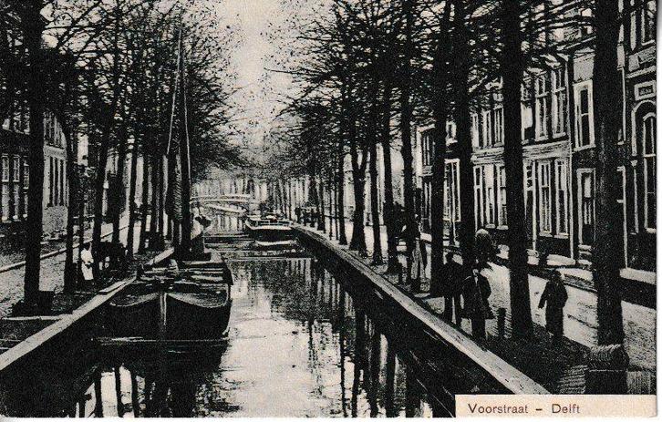 DELFT - VOORSTRAAT, Verzamelen, Ansichtkaarten | Nederland, Ongelopen, Zuid-Holland, Voor 1920, Ophalen of Verzenden