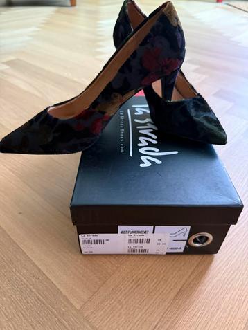 La Strada Pumps Zwart Velvet Bloemen Maat 39 beschikbaar voor biedingen