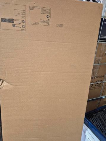 BEKANT ( IKEA ) wit onderstel van buro NIEUW IN de doos - afbeelding 2
