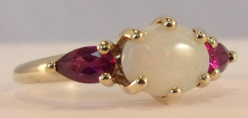 Ring met Opaal en Rhodoliet – 2,10 gram – maat 17, Sieraden, Tassen en Uiterlijk, Ringen, Zo goed als nieuw, Dame, 17 tot 18, Wit