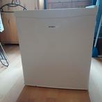 Mini koelkast, Witgoed en Apparatuur, Minder dan 75 liter, Zonder vriesvak, Zo goed als nieuw, 45 tot 60 cm