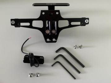 Kentekenplaathouder motor universeel zwart incl LED NIEUW beschikbaar voor biedingen