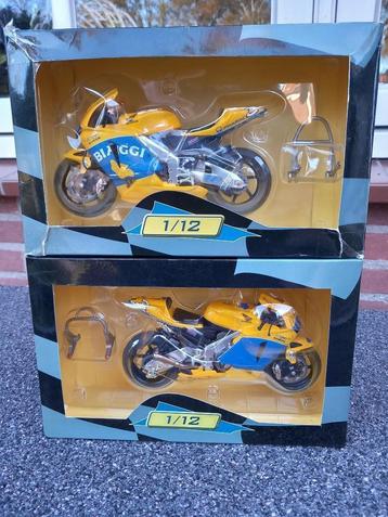 2x Honda RC211v #3 Max Biaggi 2004 MotoGP 1/12 beschikbaar voor biedingen