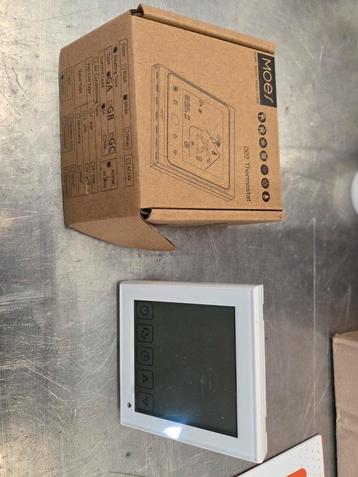 MOES 002 Thermostaat - Slimme Thermostaat beschikbaar voor biedingen