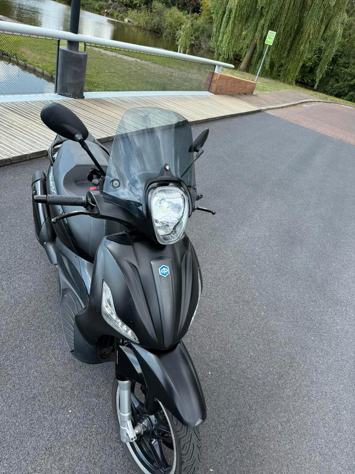 Piaggio Beverly 350 Sport Touring, Fietsen en Brommers, Scooters | Piaggio, Ophalen of Verzenden