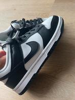 Nike dunk low panda maat 36, Kleding | Dames, Schoenen, Ophalen of Verzenden, Zo goed als nieuw, Zwart, Sneakers of Gympen