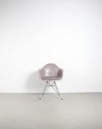 38x Vitra Eames DAR Kuipstoel Taupe – Chroom Eiffelonderstel, Huis en Inrichting, Stoelen, Niet ingevuld, Niet ingevuld, Ophalen of Verzenden