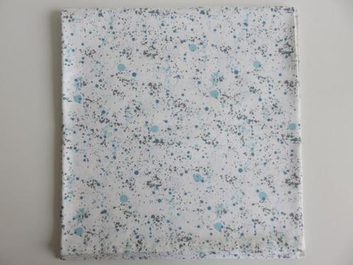 tafelkleed, tafellaken wit met blauwe spikkels 150x160cm, Huis en Inrichting, Tafelkleden, Gebruikt, Rechthoek, Binnen, Ophalen of Verzenden