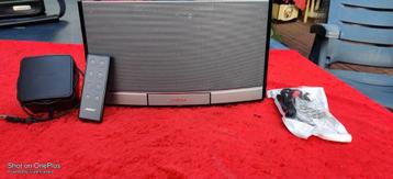 Bose Sound Dock  Portable music systeem  beschikbaar voor biedingen