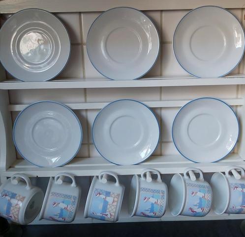 Douwe Egberts kop en schotels /wandrekje, Huis en Inrichting, Keuken | Servies, Kop(pen) en/of Schotel(s), Overige stijlen, Porselein