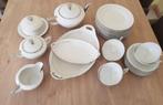 Compleet vintage Bozoro/Victoria ontbijtservies, Antiek en Kunst, Antiek | Servies compleet, Ophalen