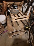 Gratis af te halen: Pallets - 2 groot, 1 klein, Doe-het-zelf en Verbouw, Hout en Planken, Ophalen