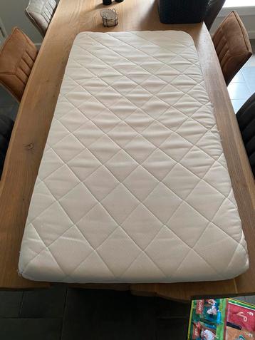 Nette kindef peuter Matras 140x70 beschikbaar voor biedingen