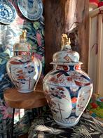 Beschadigde Imari vazen (18e eeuw) voor restauratie, Antiek en Kunst, Ophalen