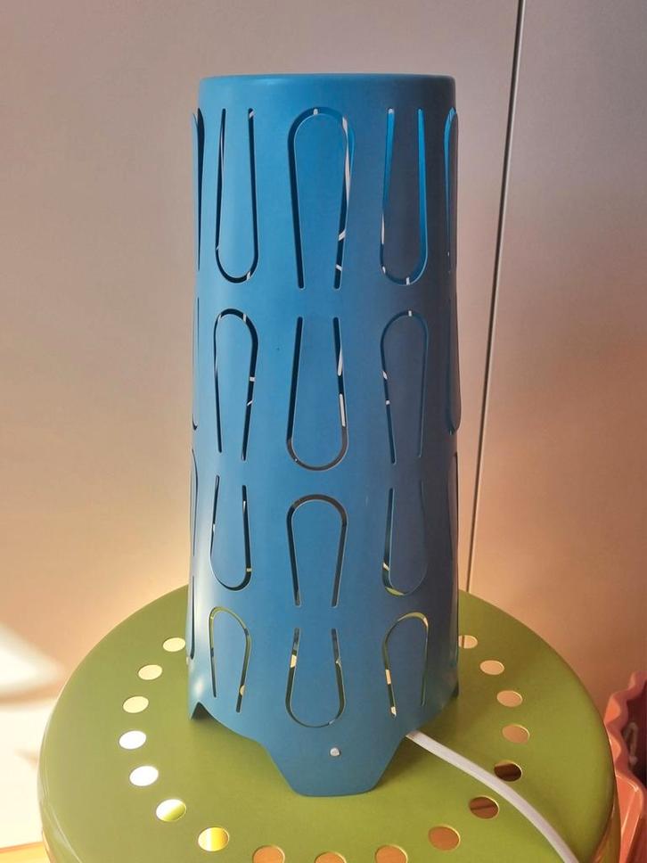 IKEA Kajuta lamp blauw - vintage design, Huis en Inrichting, Lampen | Tafellampen, Zo goed als nieuw, Minder dan 50 cm, Ophalen of Verzenden
