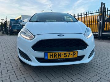 Ford fiesta 1.25 / Xenon Stoelverwarming Bluetooth Topstaat! beschikbaar voor biedingen