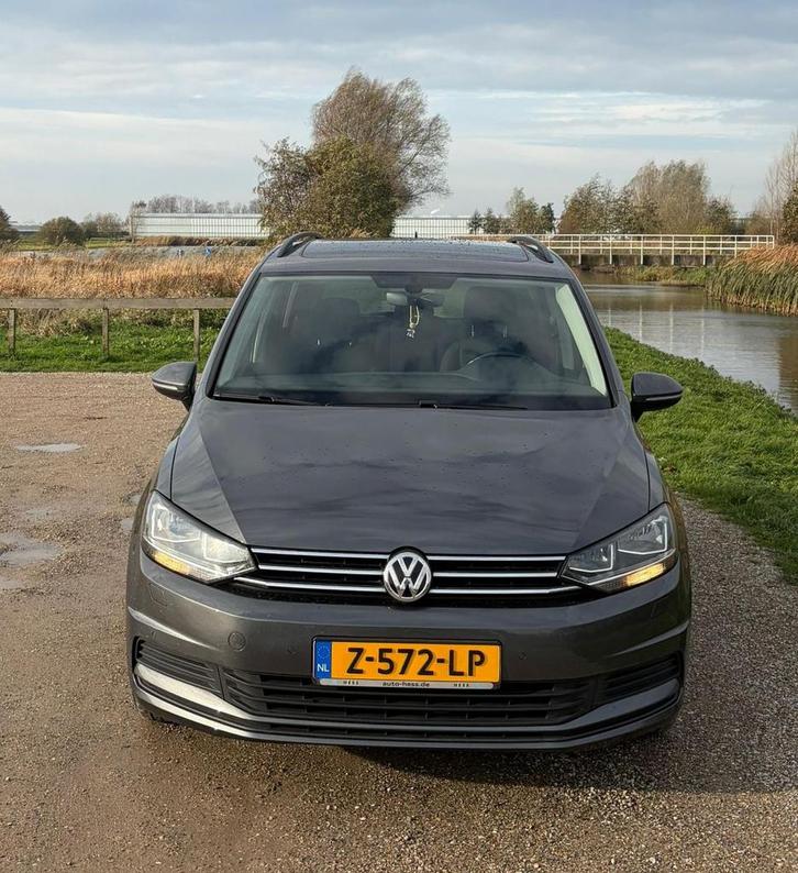 Volkswagen Touran 1.2 TSI 81KW 2016 Grijs, Auto's, Volkswagen, Particulier, Touran, Airbags, Airconditioning, Alarm, Apple Carplay
