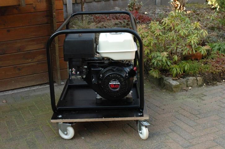 Honda aggregaat  EC 4000 en continu 3600 WATT, Doe-het-zelf en Verbouw, Aggregaten, Gebruikt, Benzine, Minder dan 5 kVA, Ophalen