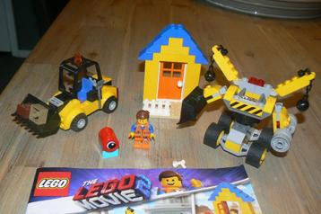 Te koop: Lego Movie Ice Creame Machine en Emmet de bouwer beschikbaar voor biedingen