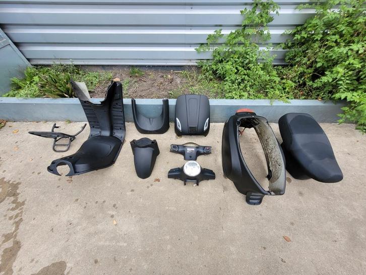 Btc riva kappenset compleet of los te koop, Fietsen en Brommers, Brommeronderdelen | Scooters, Zo goed als nieuw, Overige merken