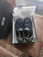 Te koop versace sneakers (alleen gepast niet gedragen, Kleding | Dames, Schoenen, Ophalen, Zwart, Versace, Sneakers of Gympen