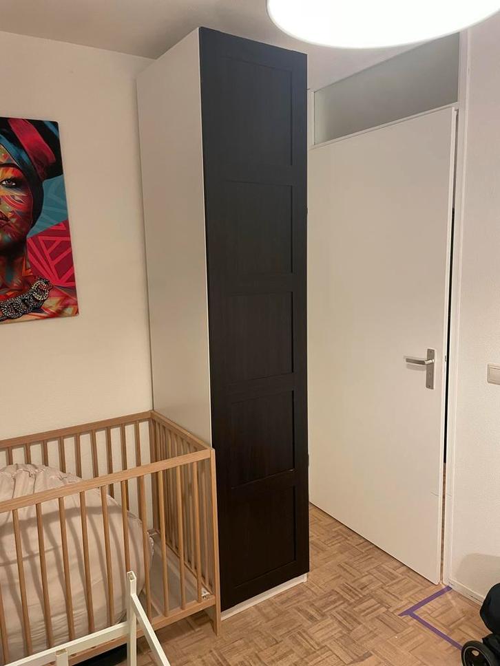 Bruine Pax kast van IKEA met planken, Huis en Inrichting, Kasten | Overige, Gebruikt, Ophalen