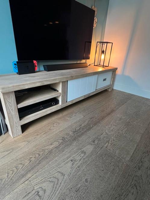 Henders & Hazel TV-meubel, Huis en Inrichting, Kasten | Televisiemeubels, Zo goed als nieuw, Minder dan 100 cm, 150 tot 200 cm