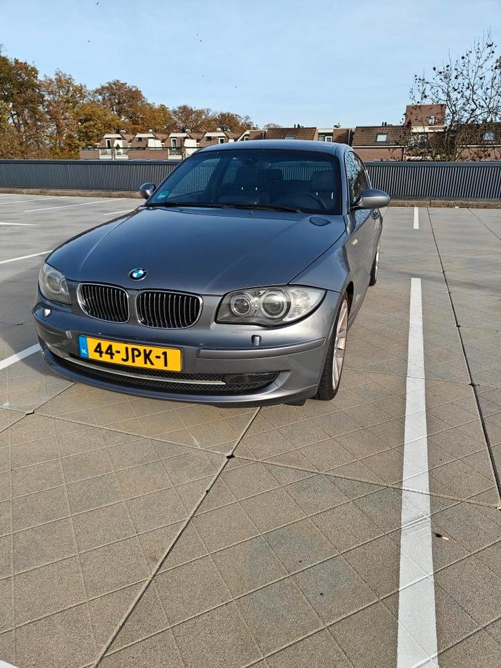 BMW 1-Serie 2.0 118I 3DR 2008 Grijs, Auto's, BMW, Particulier, 1-Serie, ABS, Airbags, Airconditioning, Alarm, Bluetooth, Boordcomputer