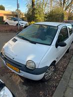 Renault Twingo 1.2 Euro  2001 Wit *NIEUWE APK + LAGE KM!*, Auto's, Renault, Voorwielaandrijving, 600 kg, 4 cilinders, 4 stoelen